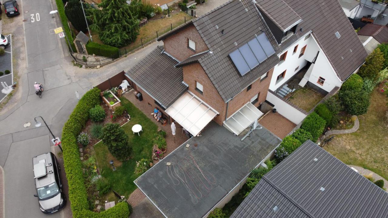 Gaestezimmer Junglas Bornheim  Exterior photo